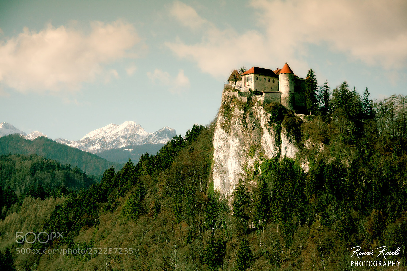 Canon EOS 40D sample photo. The bled castle photography