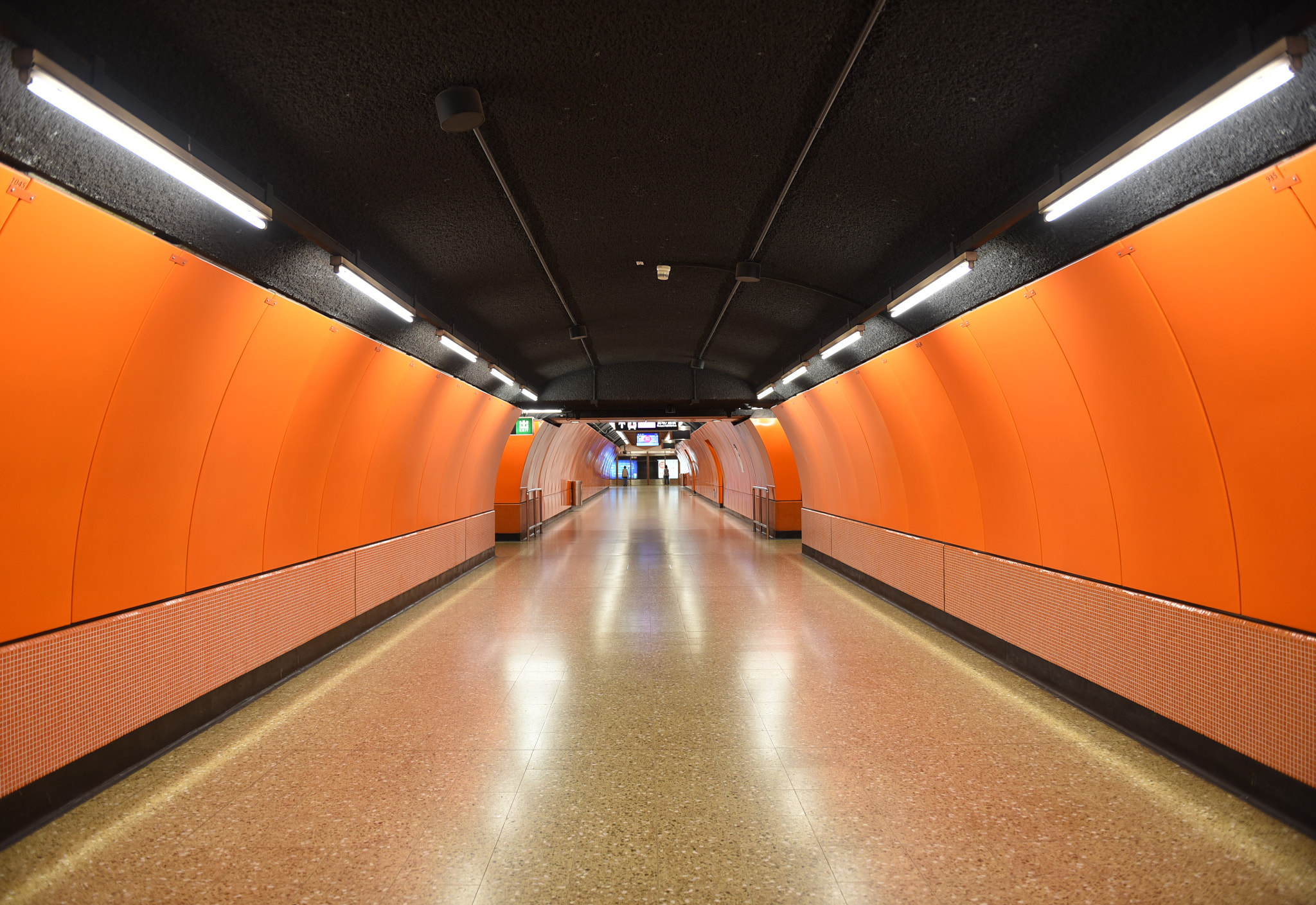 Nikon AF-S Nikkor 24-70mm F2.8G ED sample photo. Space tunnel photography
