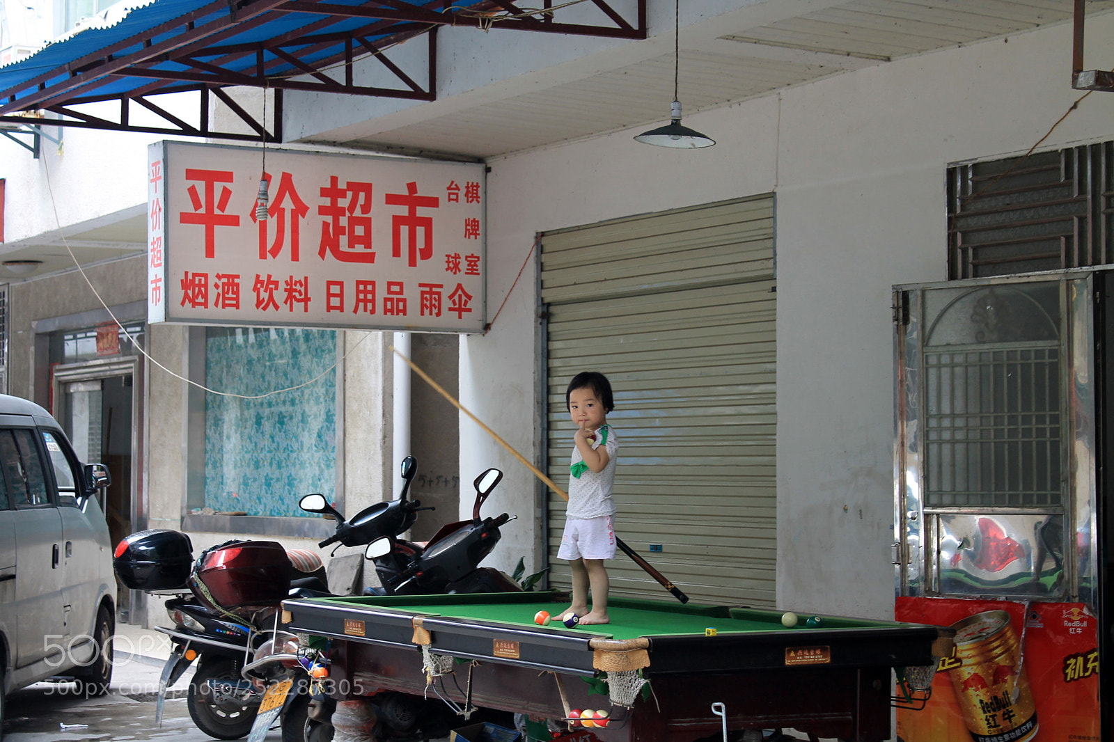 Canon EOS 1100D (EOS Rebel T3 / EOS Kiss X50) sample photo. Little girl on a photography