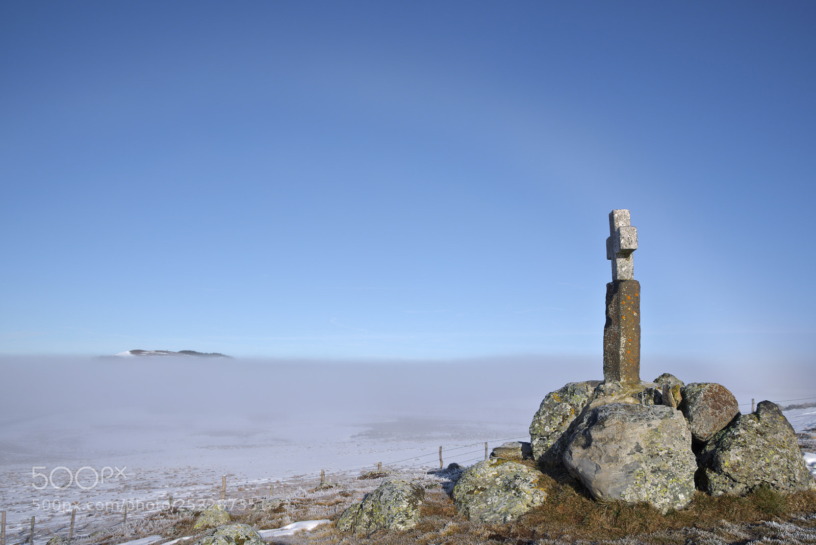 Pentax K-1 sample photo. Petite croix sur l'aubrac photography