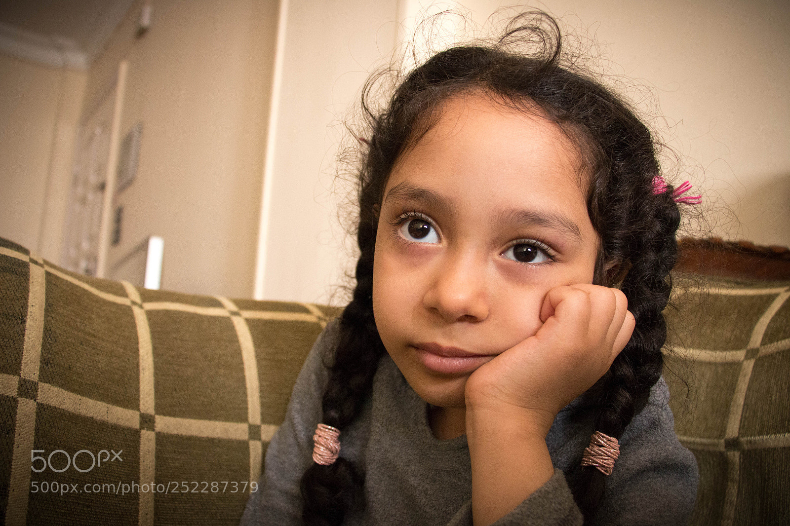 Canon EOS 70D sample photo. Sad little girl photography