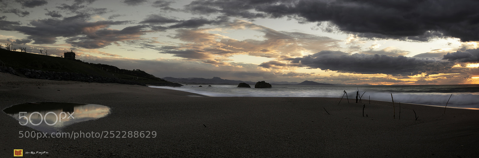 Sony SLT-A77 sample photo. Le miroir photography