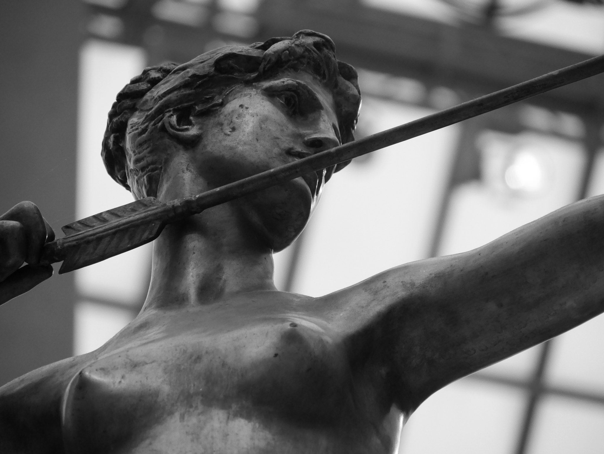 Panasonic Lumix DMC-GF7 sample photo. Statue at met photography