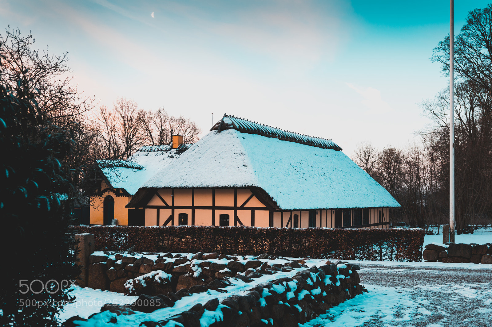Nikon D5300 sample photo. Thatch house - ryslinge photography