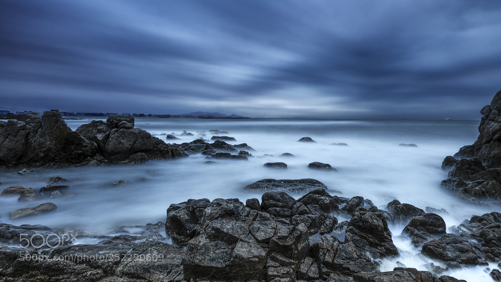 Canon EOS 5DS R sample photo. Windy photography