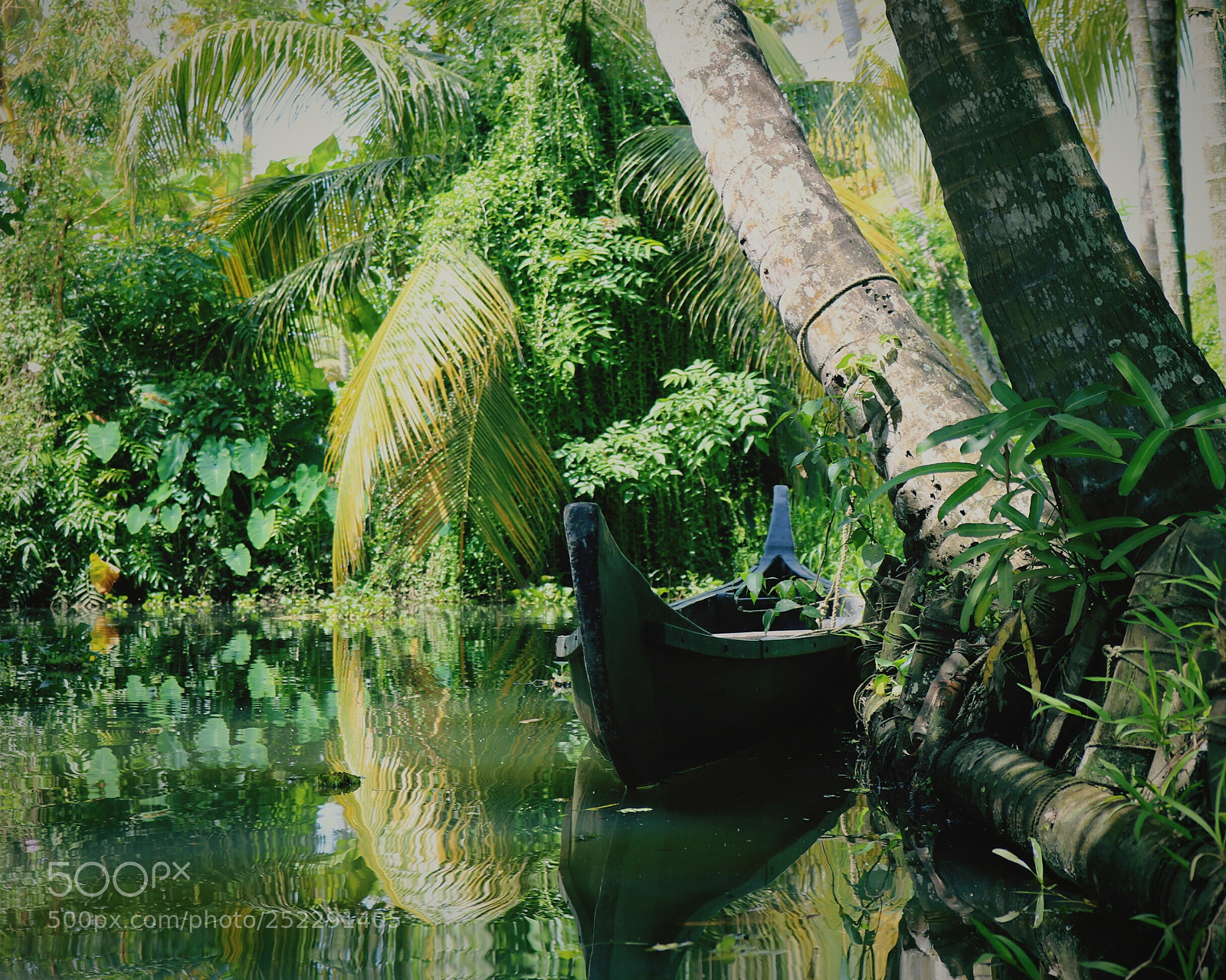 Canon EOS 750D (EOS Rebel T6i / EOS Kiss X8i) sample photo. Moody landscapes photography