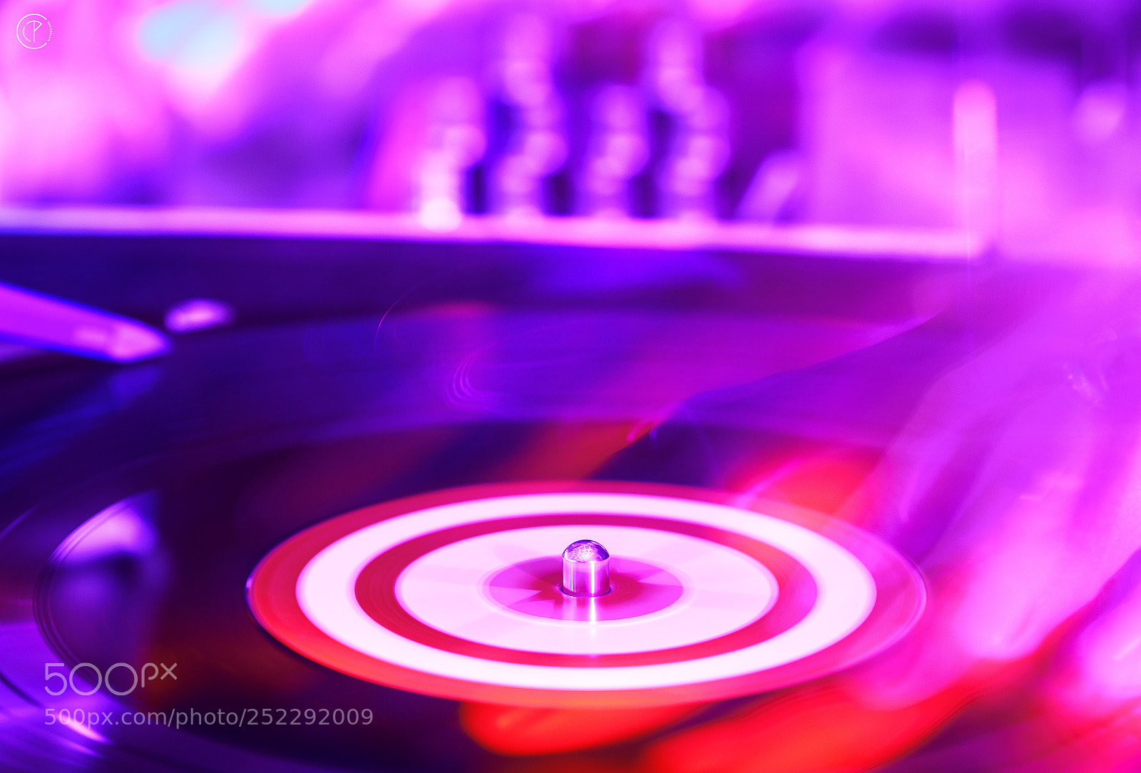 Canon EOS 7D Mark II sample photo. Flame disc photography