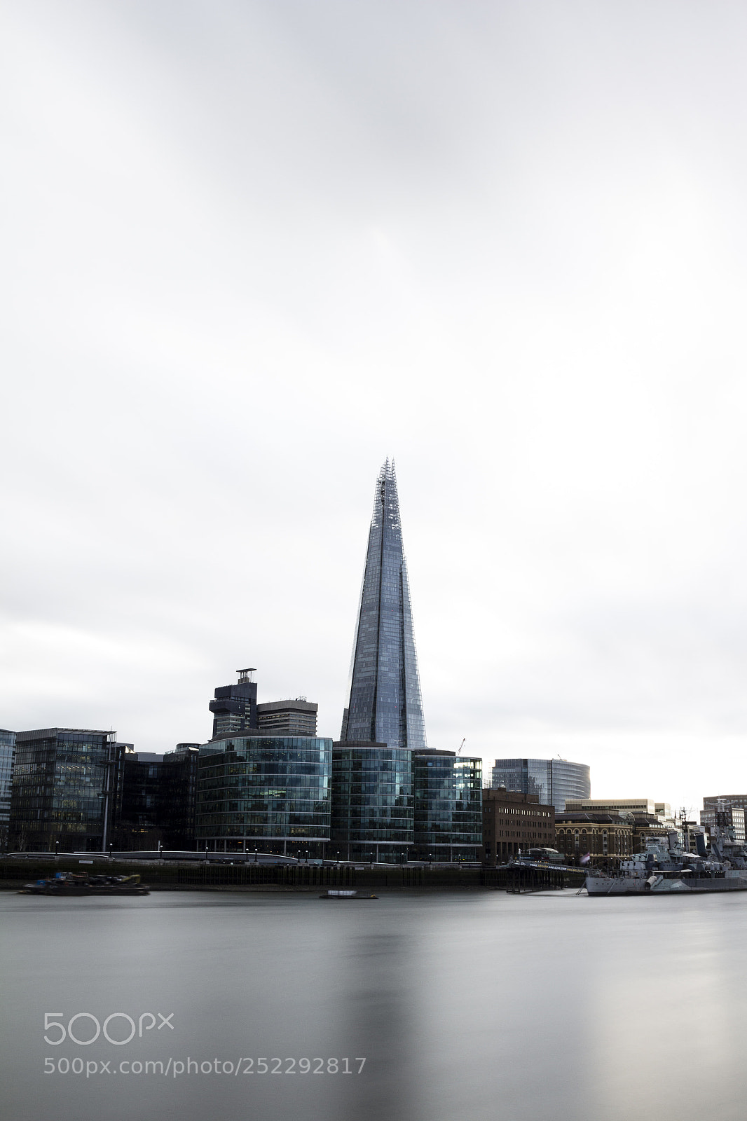 Canon EOS 700D (EOS Rebel T5i / EOS Kiss X7i) sample photo. Shard at golden hour photography