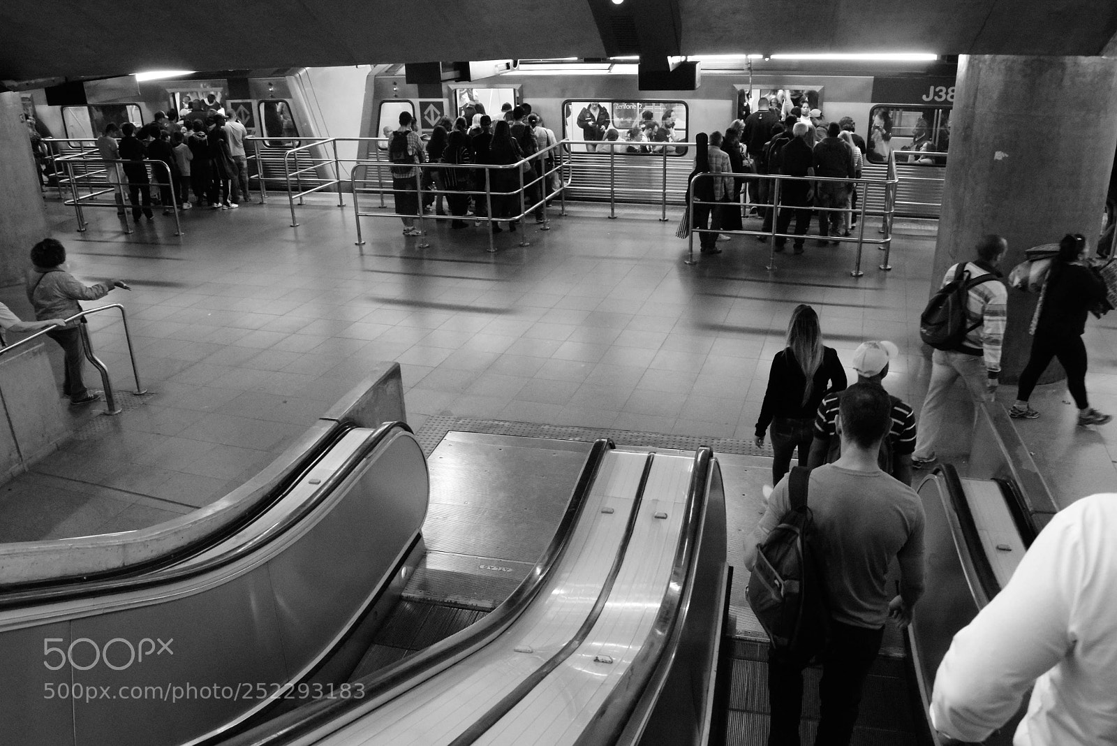 Nikon D5300 sample photo. Somewhere in the subway... photography