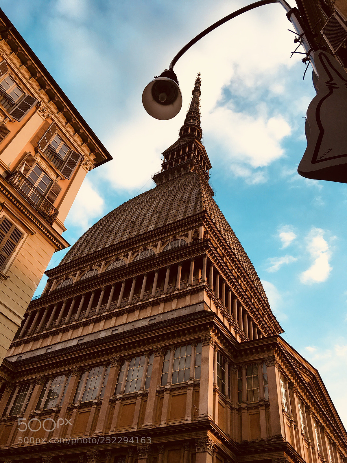 Apple iPhone SE sample photo. Sightseeing in torino photography
