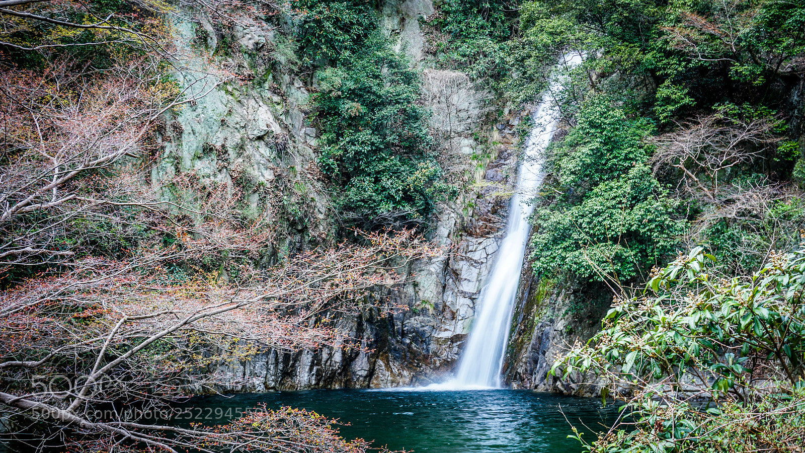 Sony a6300 sample photo. Nunobiki waterfall photography