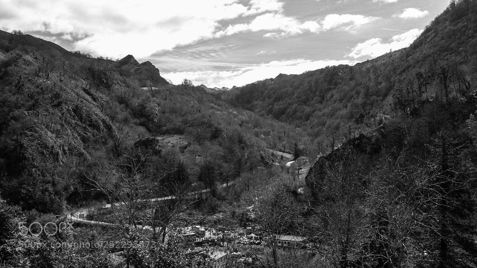 Panasonic Lumix DMC-LX100 sample photo. Covadonga (asturias) photography