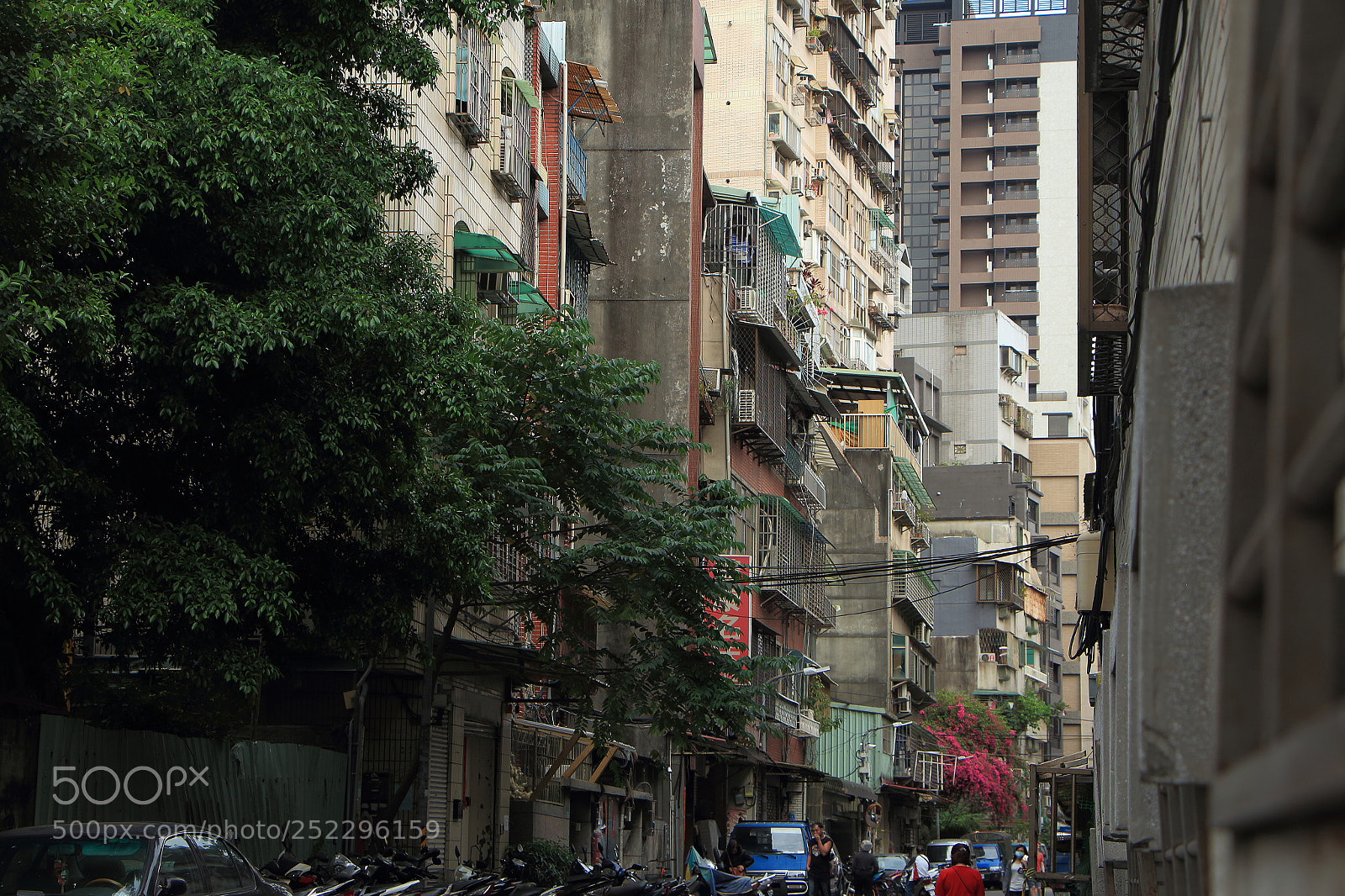 Canon EOS 650D (EOS Rebel T4i / EOS Kiss X6i) sample photo. #urban_pores photography