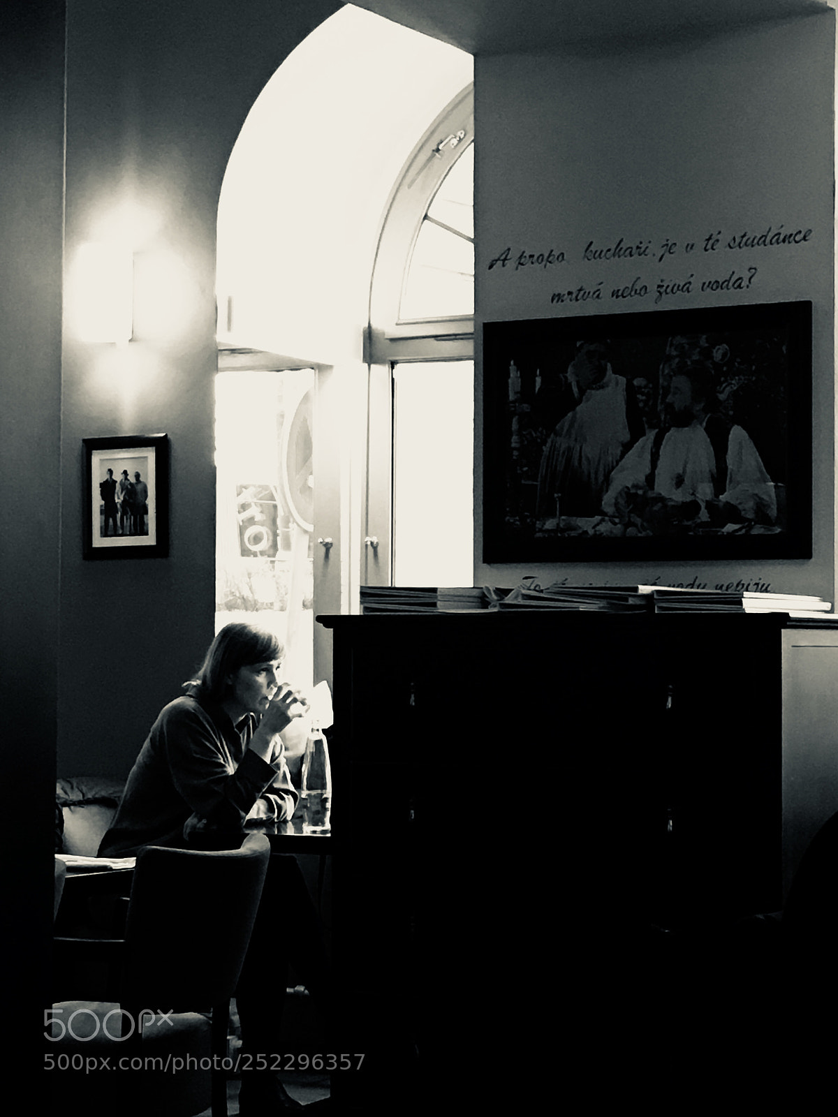 Apple iPhone 6s Plus sample photo. Coffee shop 1 photography