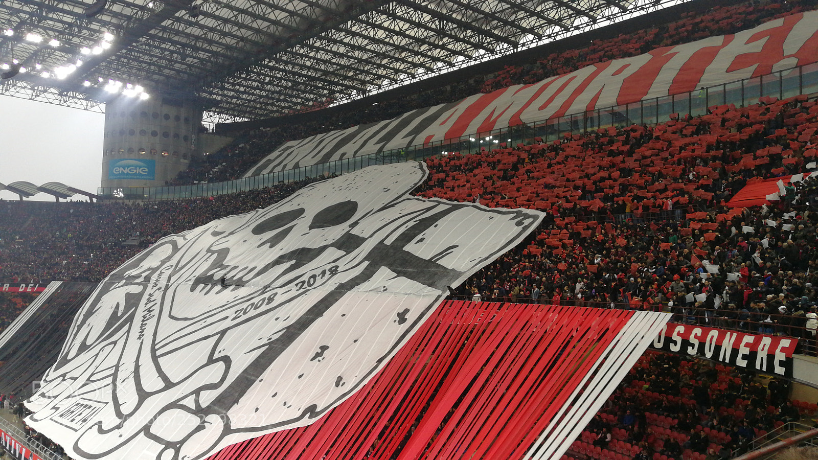 HUAWEI P10 Plus sample photo. Coreografica curva sud milano photography