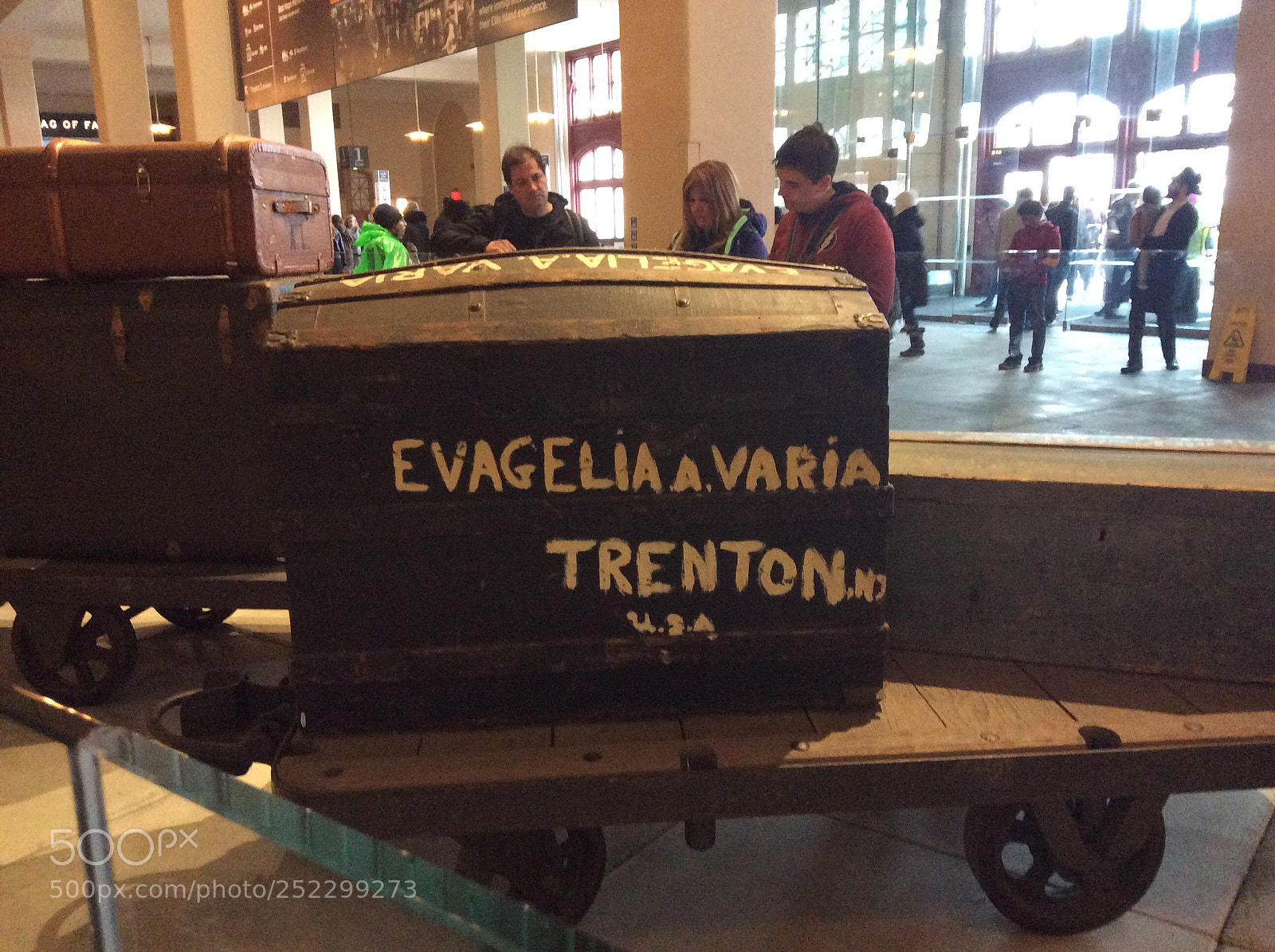 Apple iPad mini 2 sample photo. Ellis island immigration museum  photography