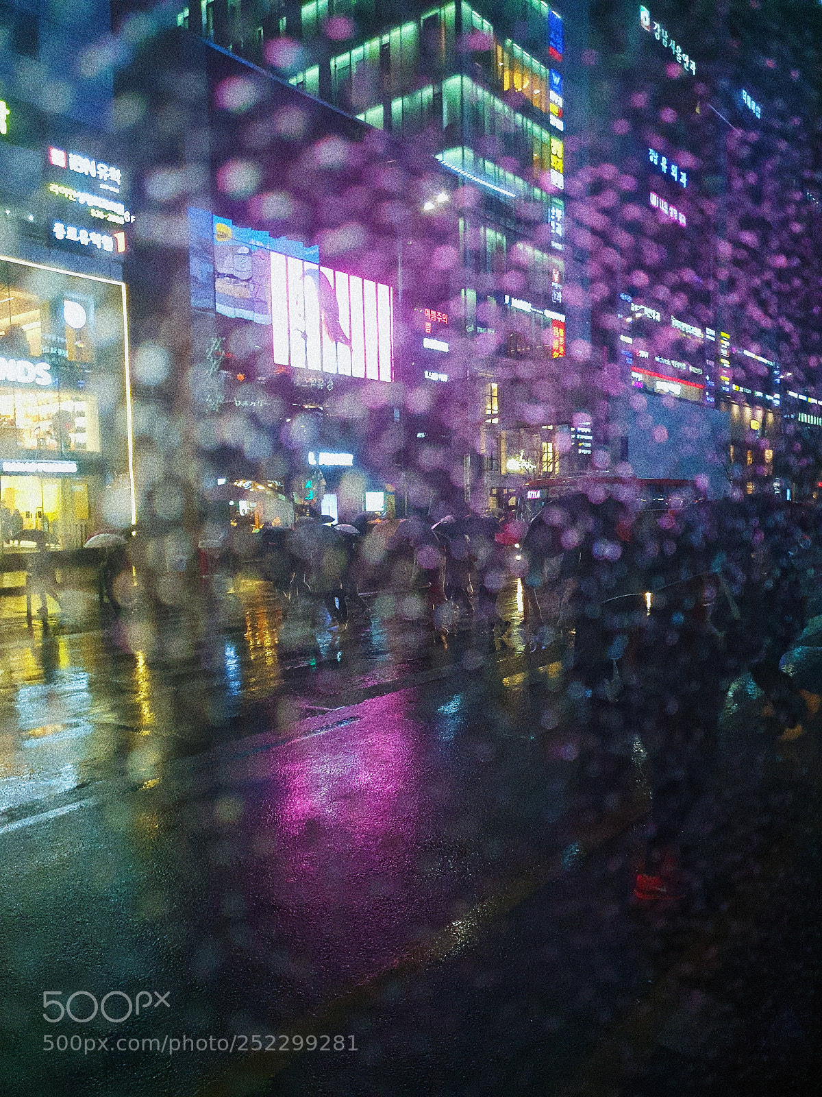 Samsung Galaxy S9 sample photo. Within the bus photography