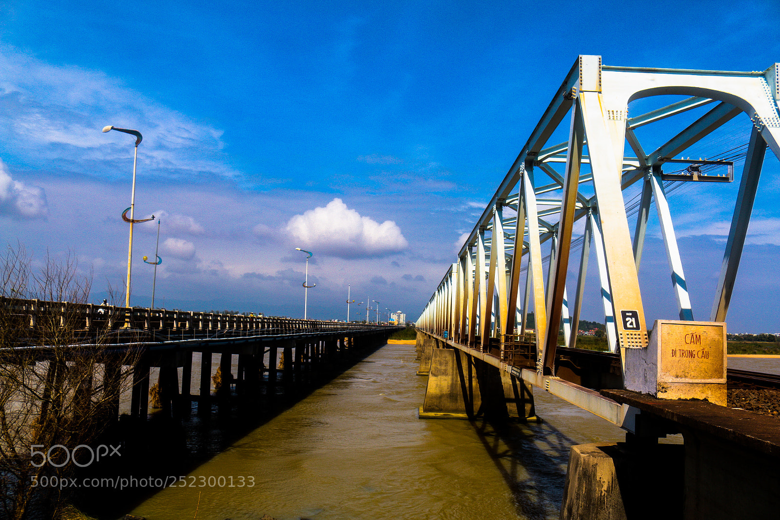 Canon EOS 70D sample photo. The bridge photography