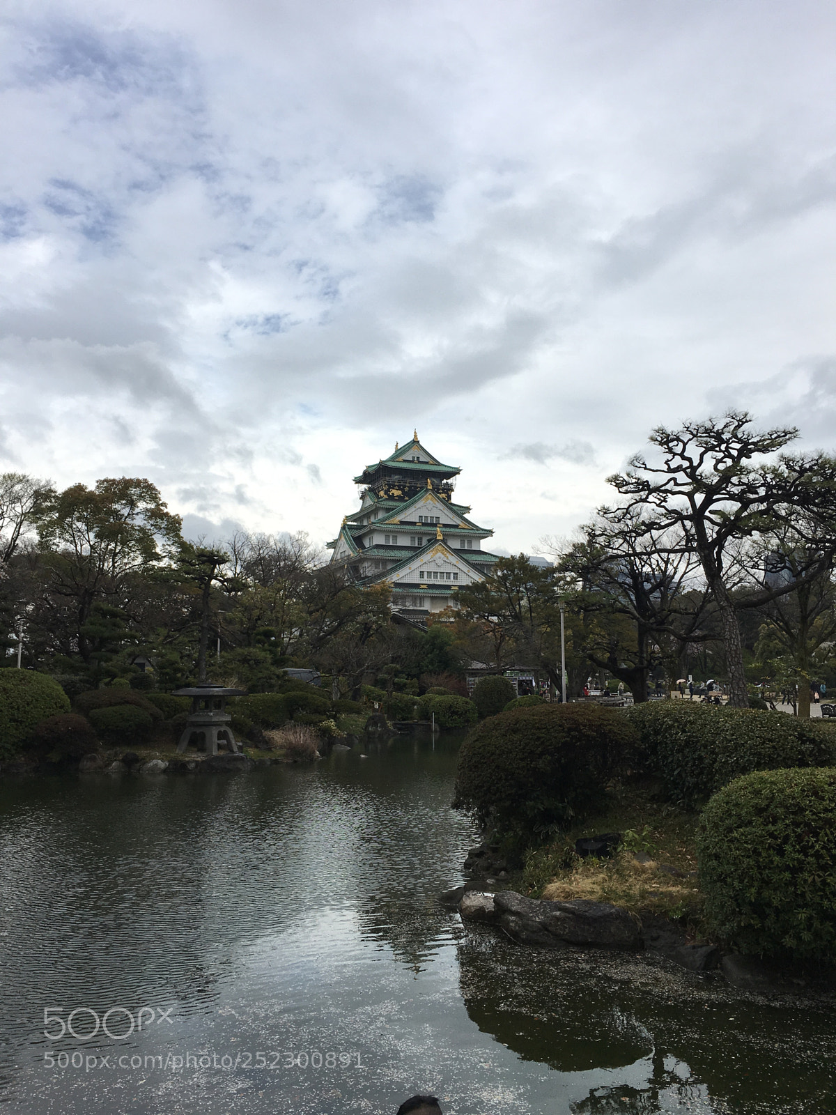 Apple iPhone 6s sample photo. Osaka castle 2 photography