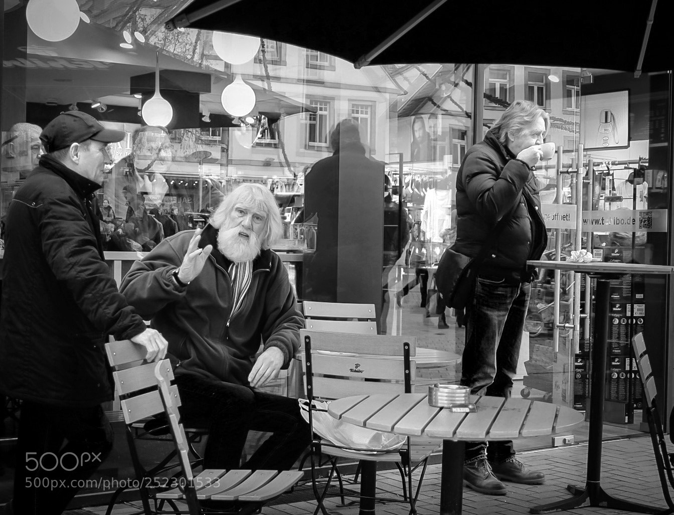 Sony Cyber-shot DSC-RX100 III sample photo. At the coffee shop photography