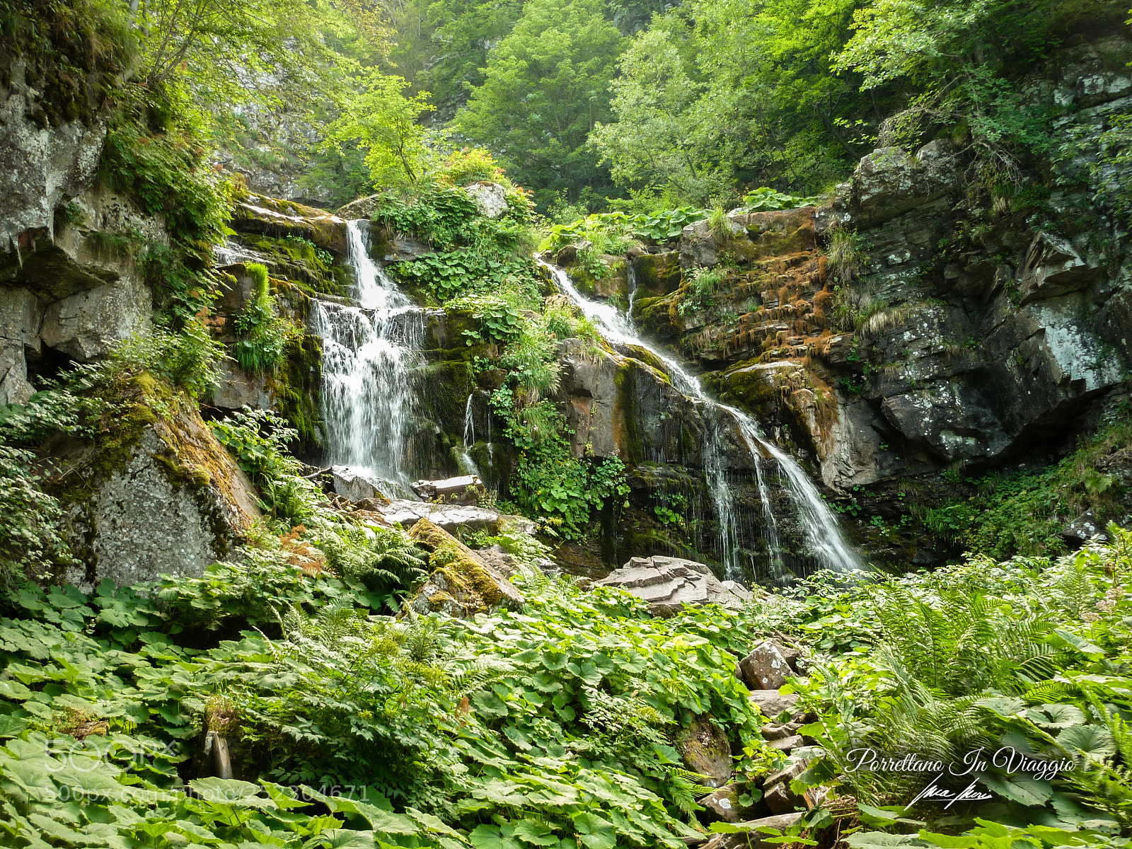 Panasonic DMC-TZ7 sample photo. Cascate del dardagna photography