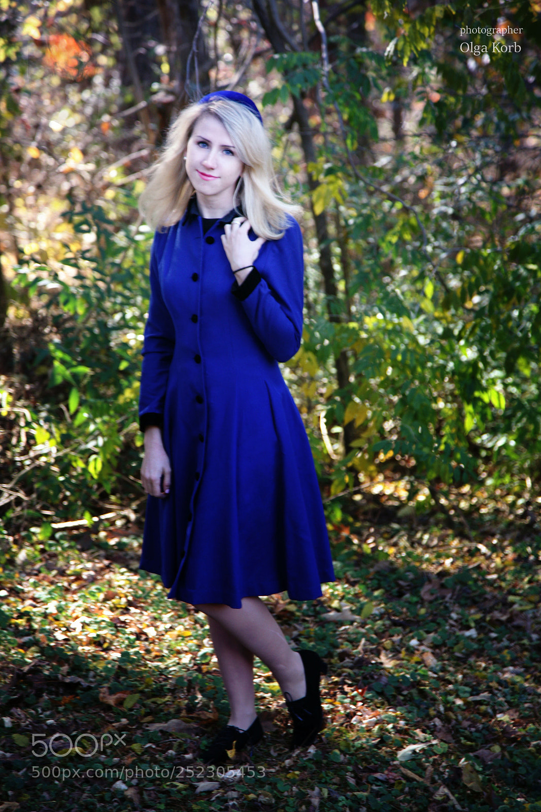 Canon EOS 5D sample photo. Girl in a forest photography