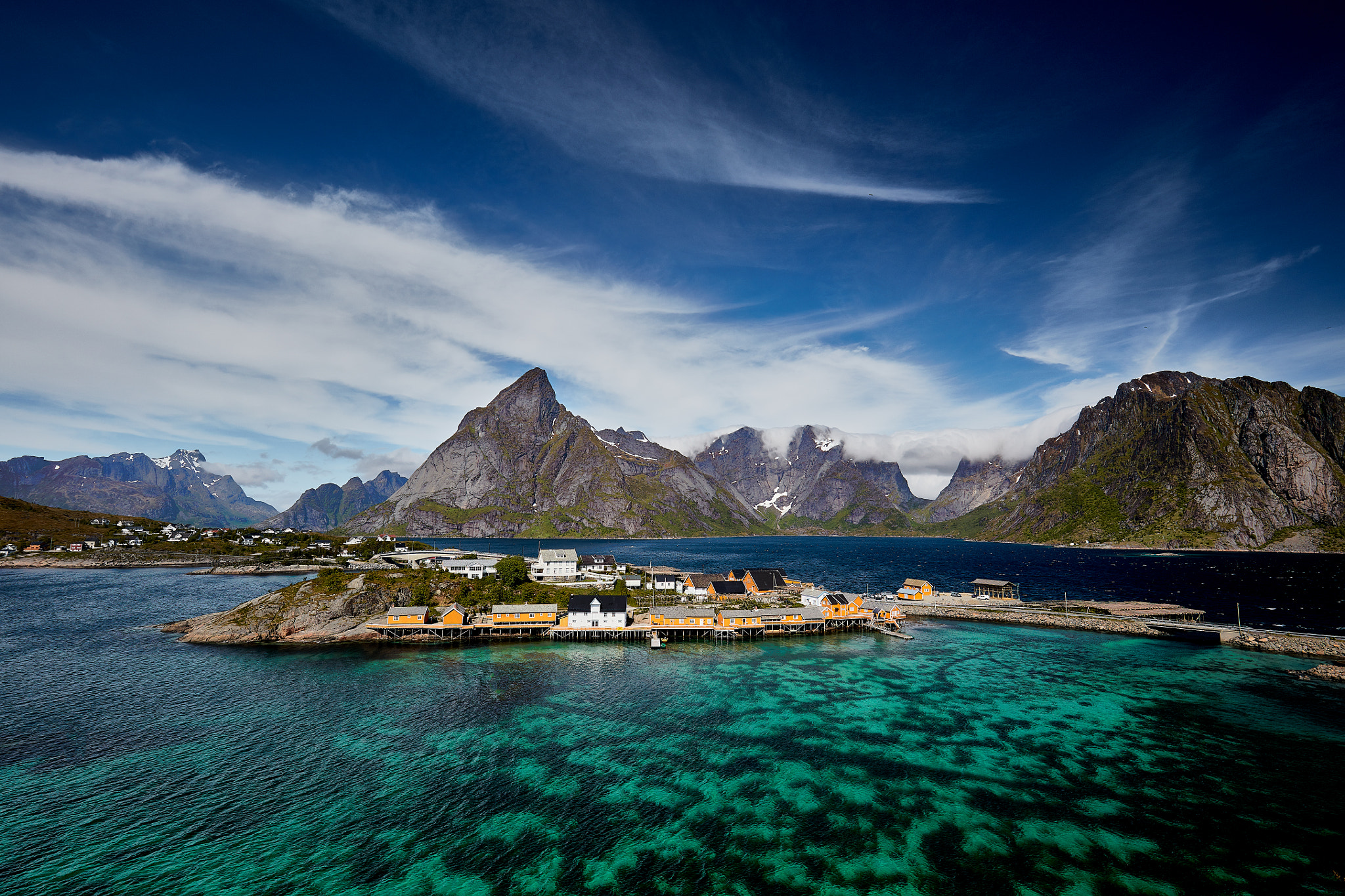 Canon EOS 5DS R + Canon EF 16-35mm F4L IS USM sample photo. Sakrisøy photography