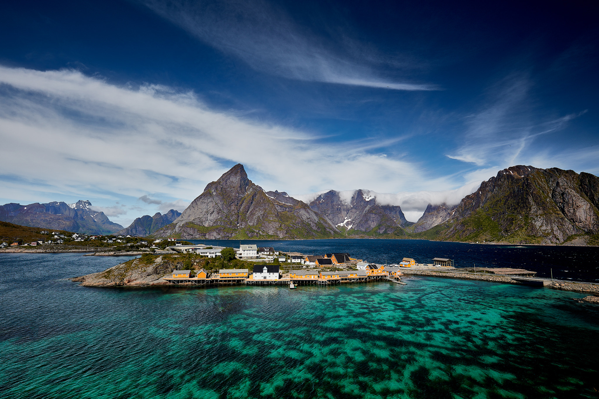 Canon EF 16-35mm F4L IS USM sample photo. Sakrisøy photography