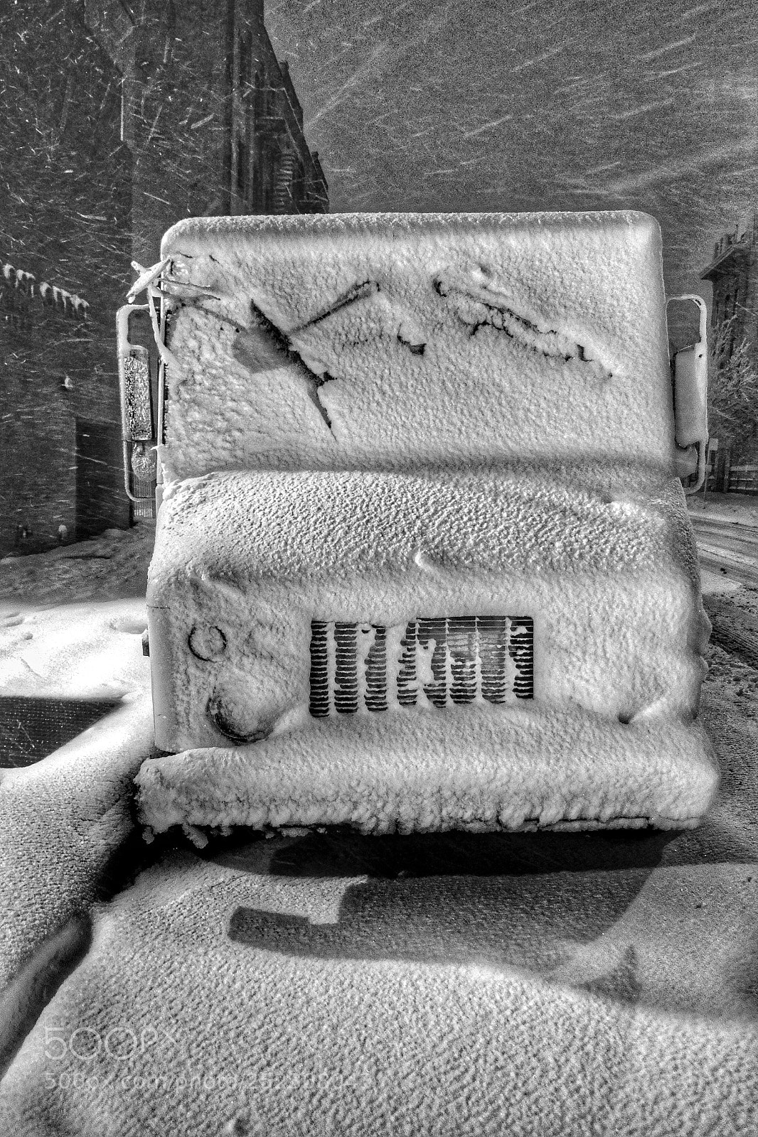 Samsung NX300 sample photo. Snow truck photography