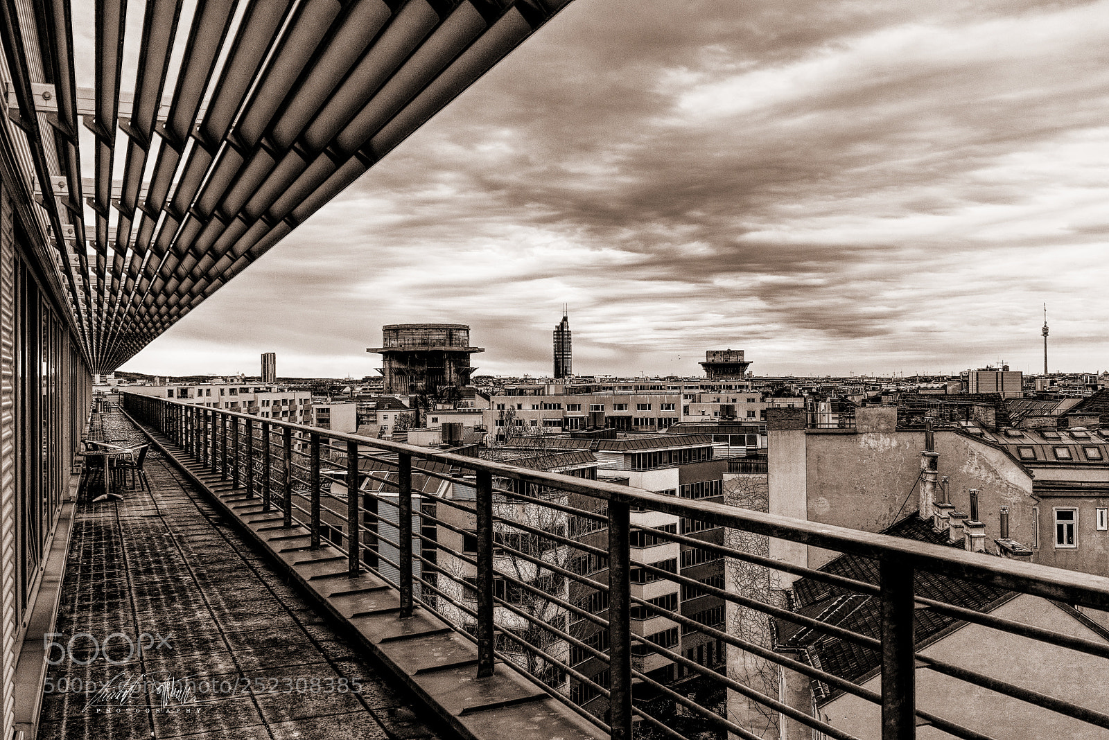 Canon EOS M6 sample photo. Above vienna photography