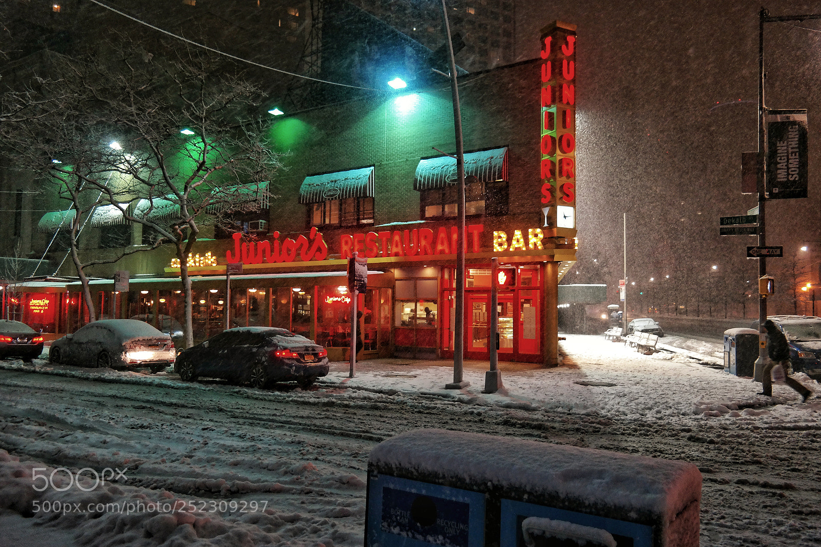 Samsung NX300 sample photo. Snow runner photography