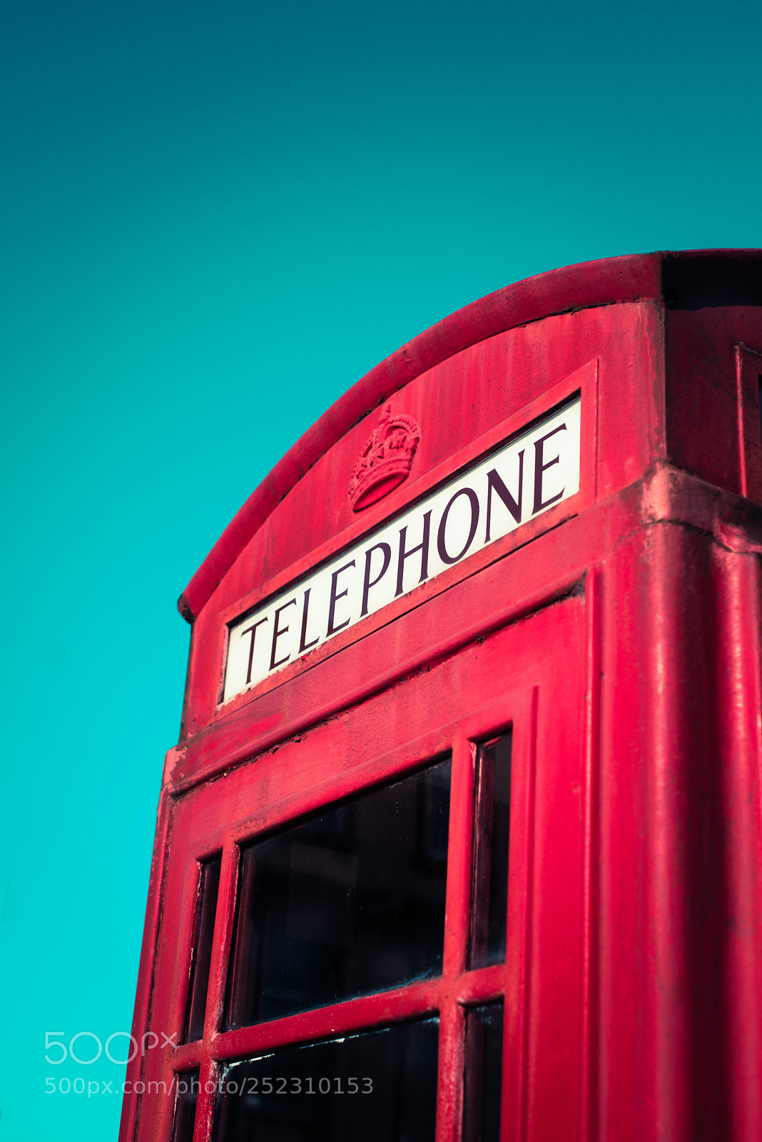 Nikon D800 sample photo. Vintage red british traditional photography