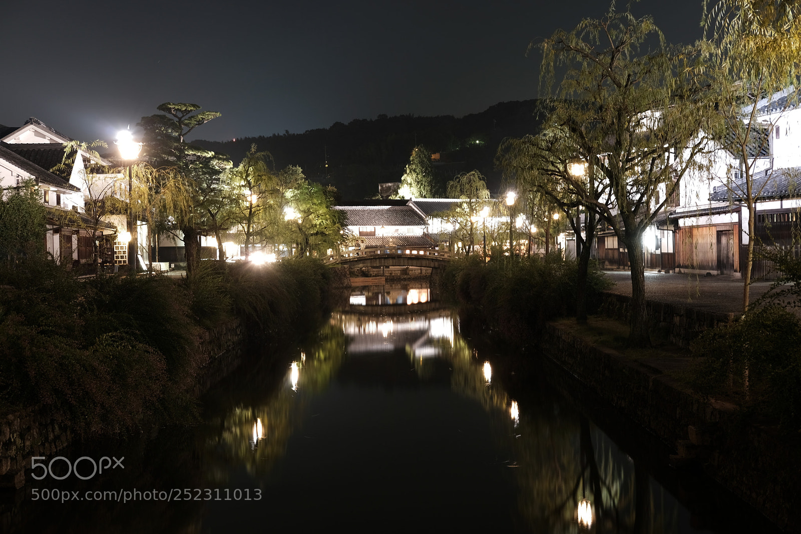 Fujifilm X-T20 sample photo. Kurashiki river night view photography