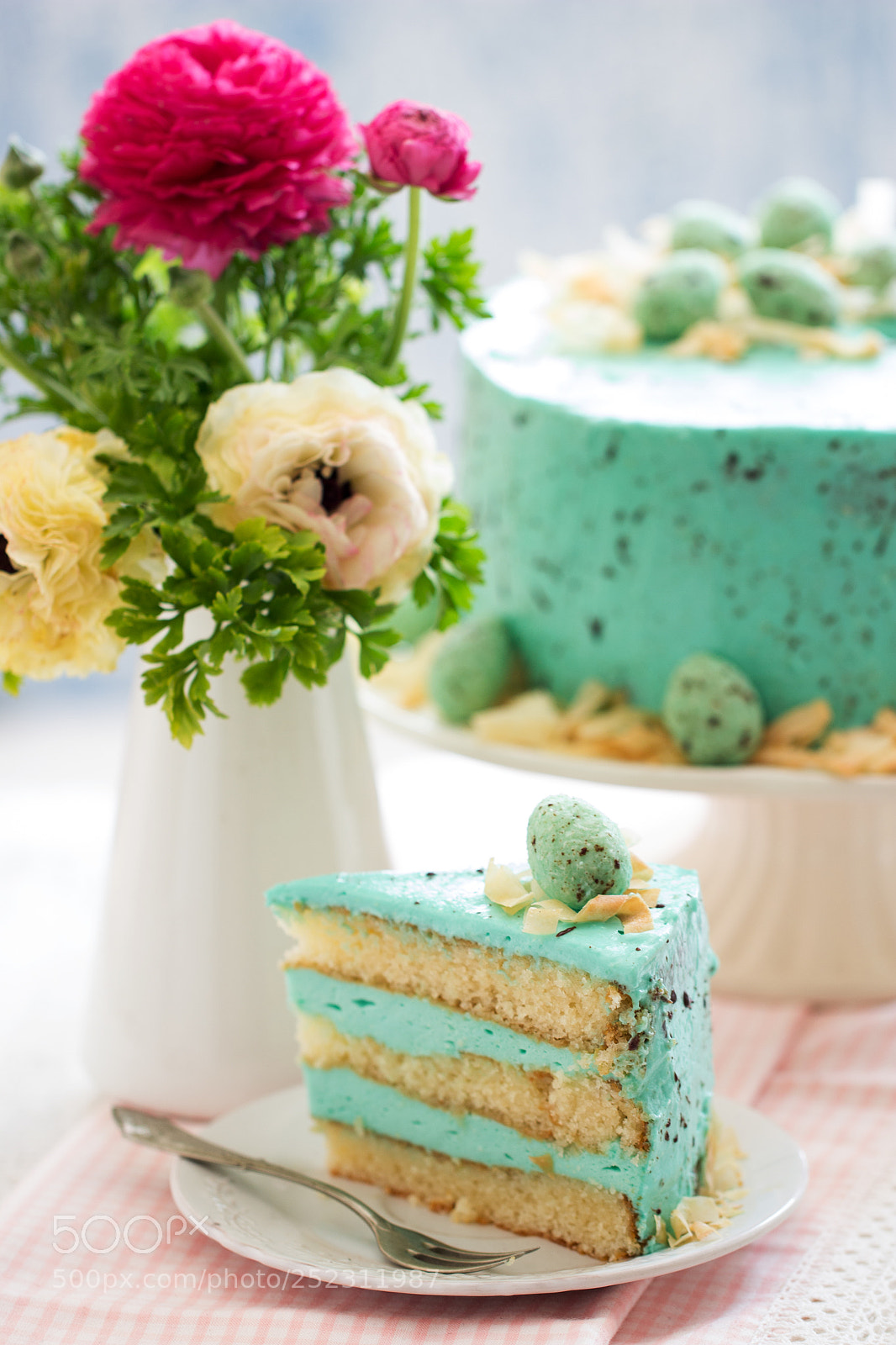 Canon EOS 600D (Rebel EOS T3i / EOS Kiss X5) sample photo. Speckled turquoise coconut cake photography