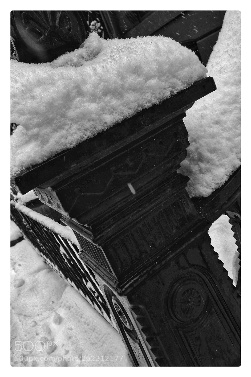 Samsung NX300 sample photo. Snow cap 2 photography
