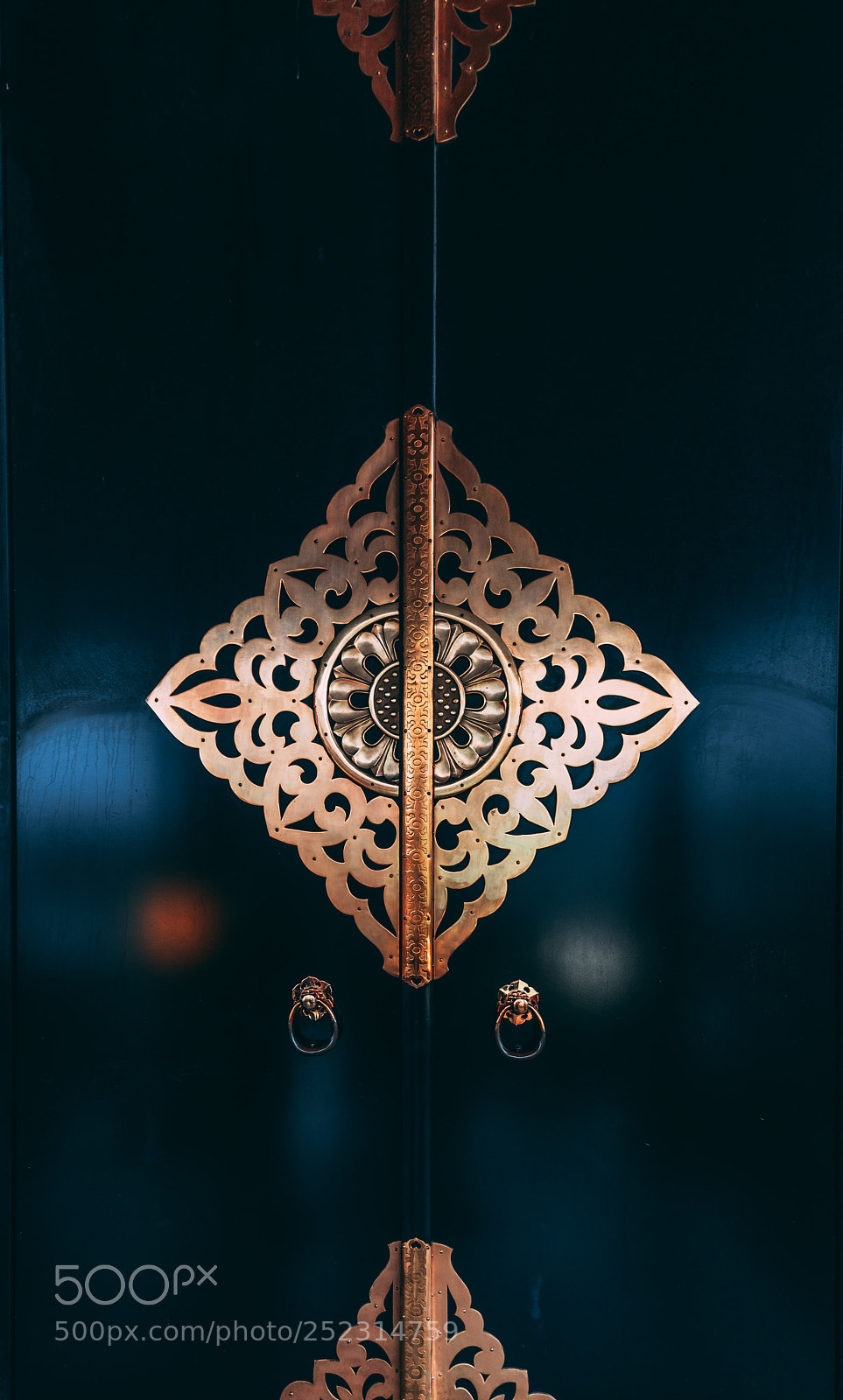Sony a7R III sample photo. Temple door photography