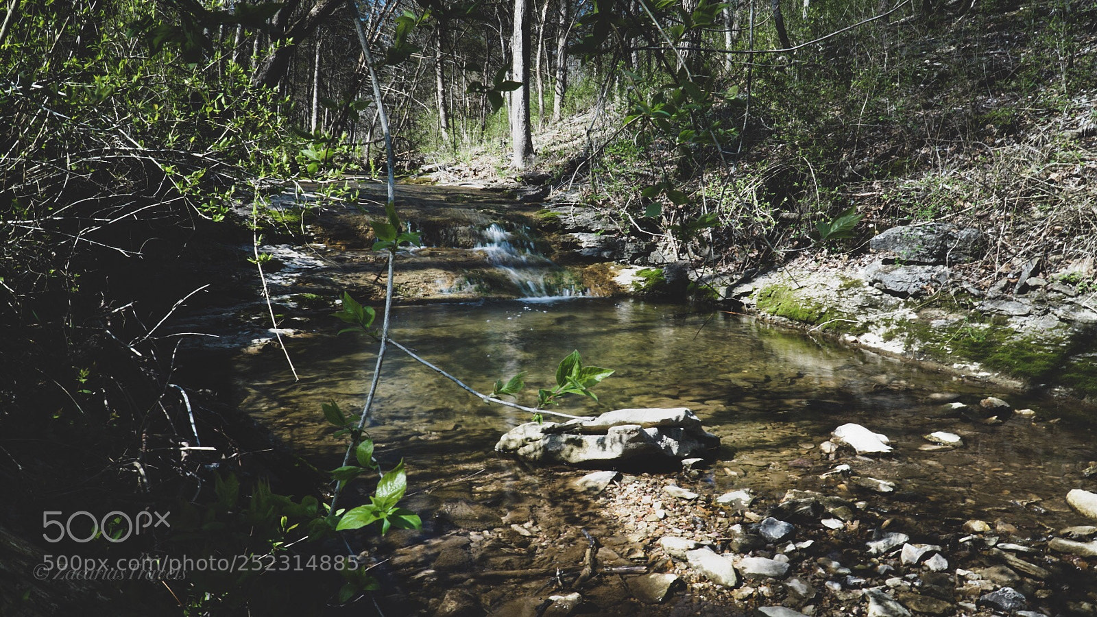 Sony a6000 sample photo. Listen to the stream photography