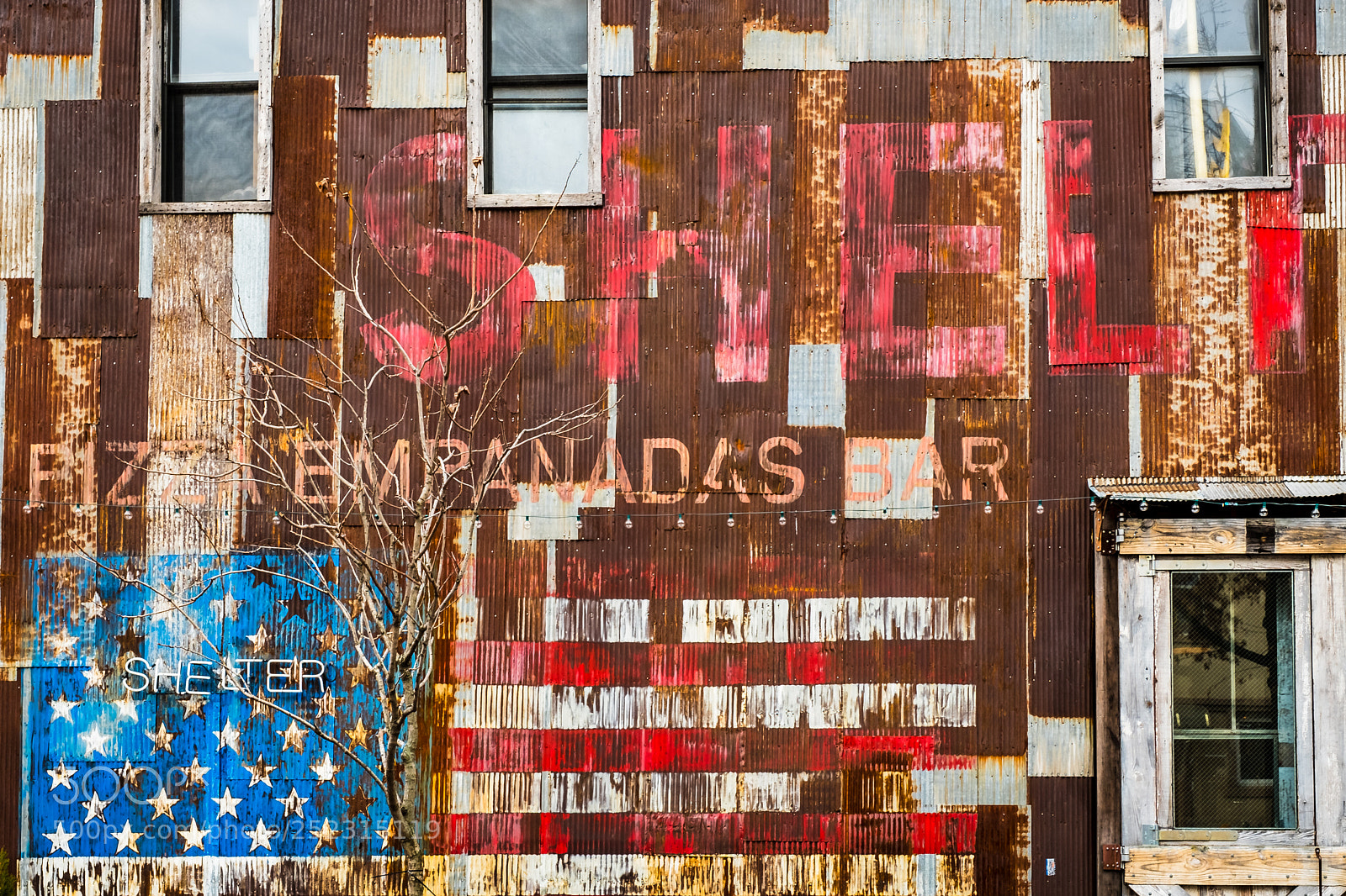 Fujifilm X-T2 sample photo. Decayed facade photography