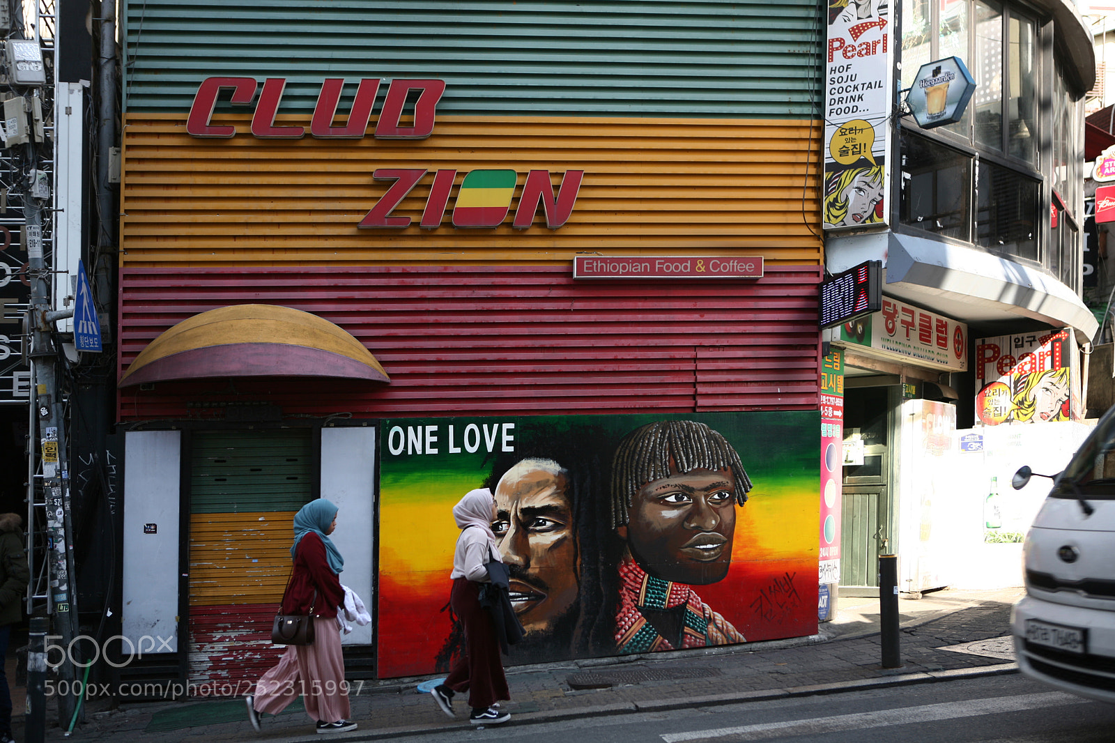 Canon EOS 5D sample photo. Itaewon photography