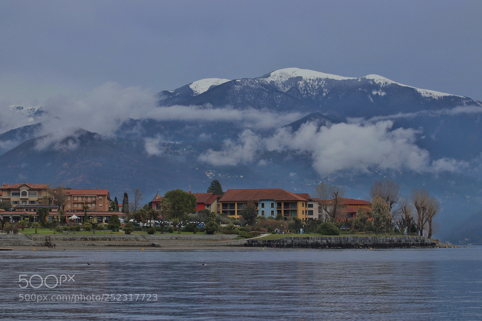 Canon EOS 80D sample photo. Overhanging mountains photography
