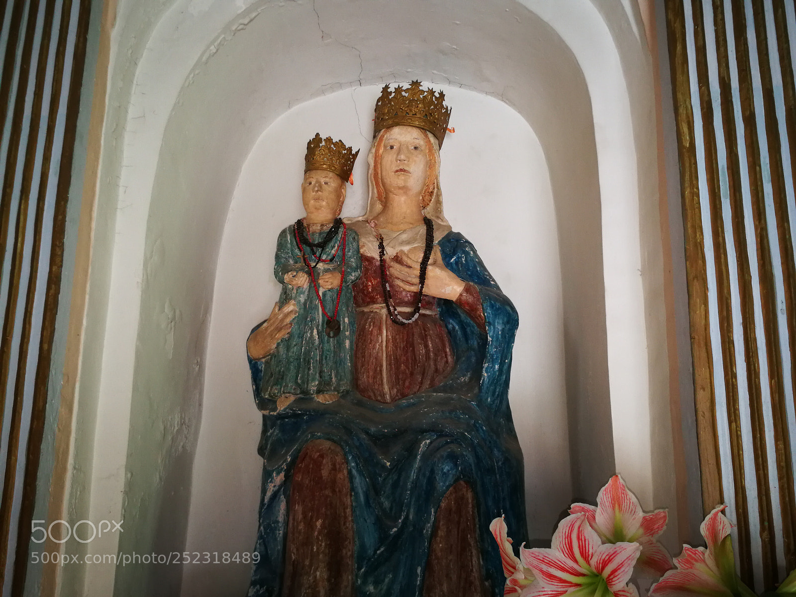 HUAWEI P10 sample photo. La madonna dal seno photography