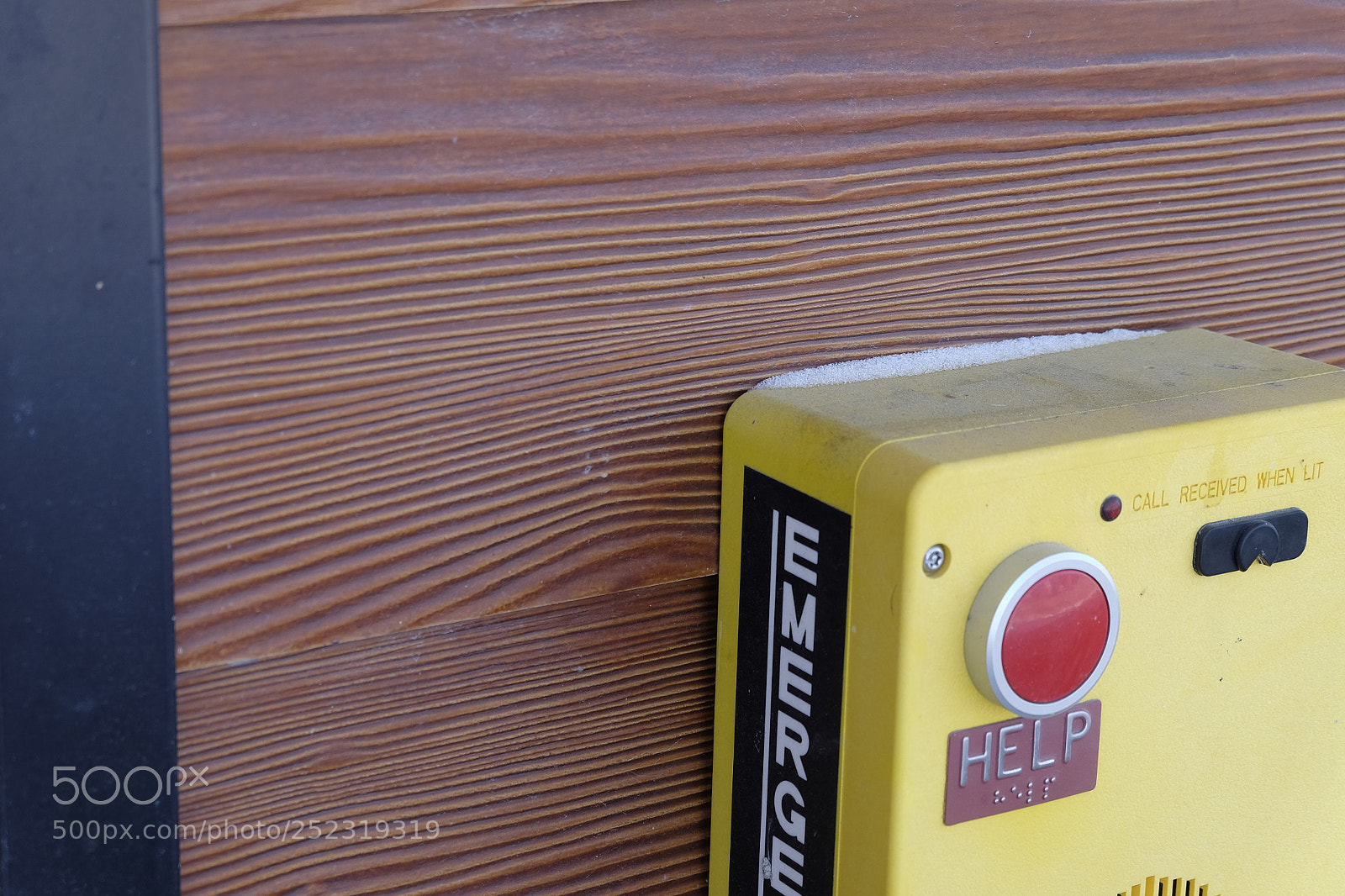 Fujifilm X-T10 sample photo. R3- help photography