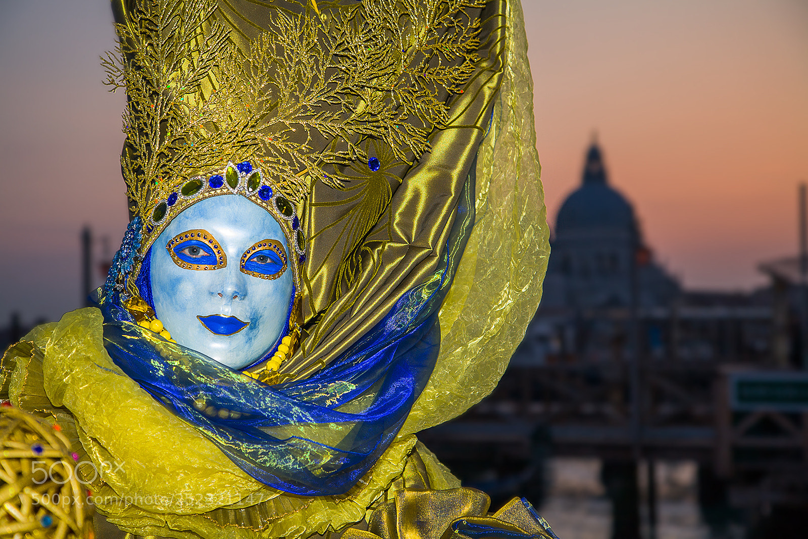 Canon EOS 5D sample photo. Maschera photography