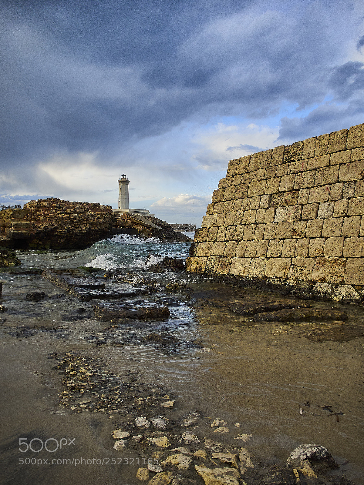 Olympus OM-D E-M10 sample photo. Il faro di san photography