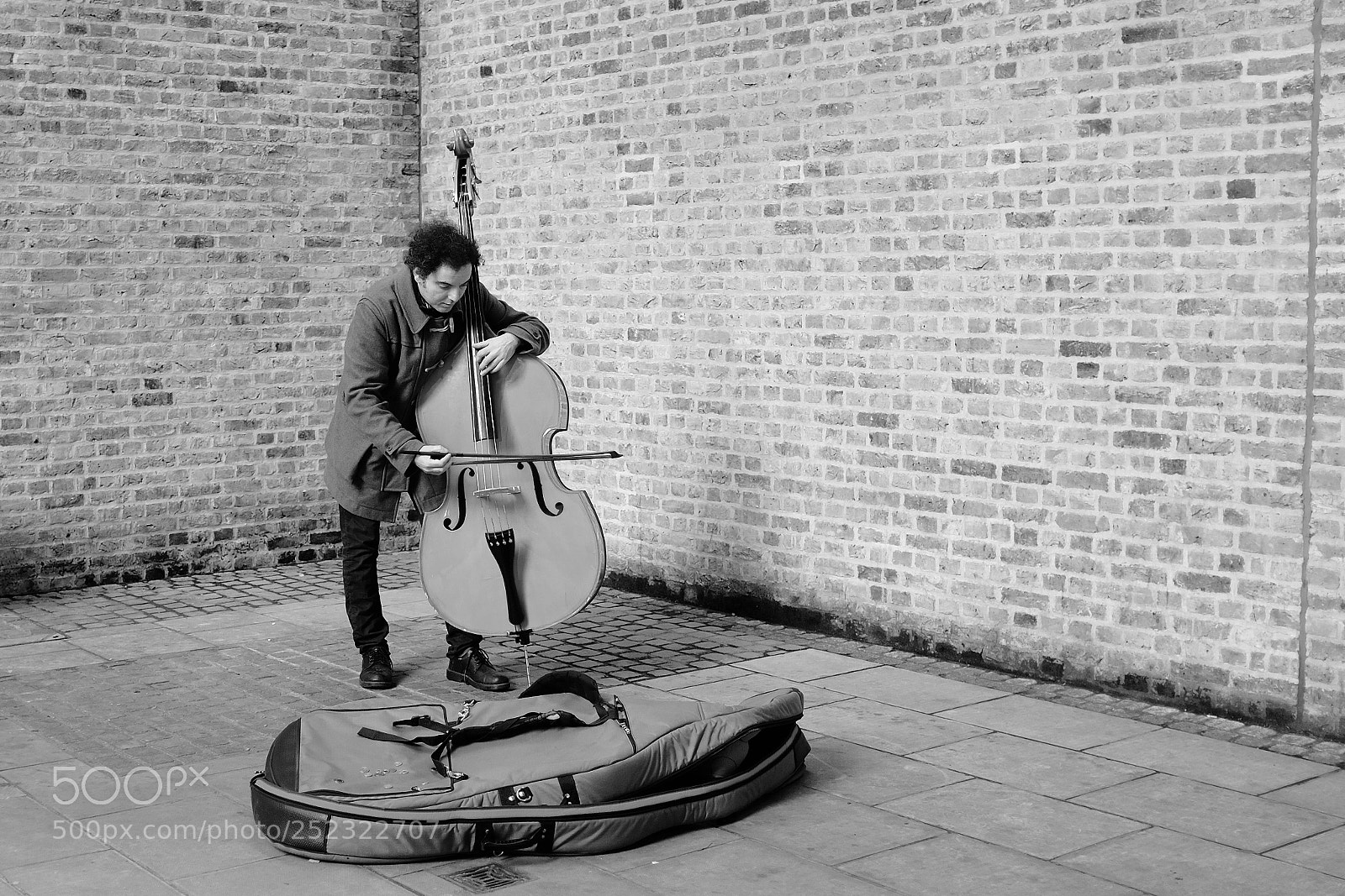 Fujifilm X100S sample photo. Love cello photography