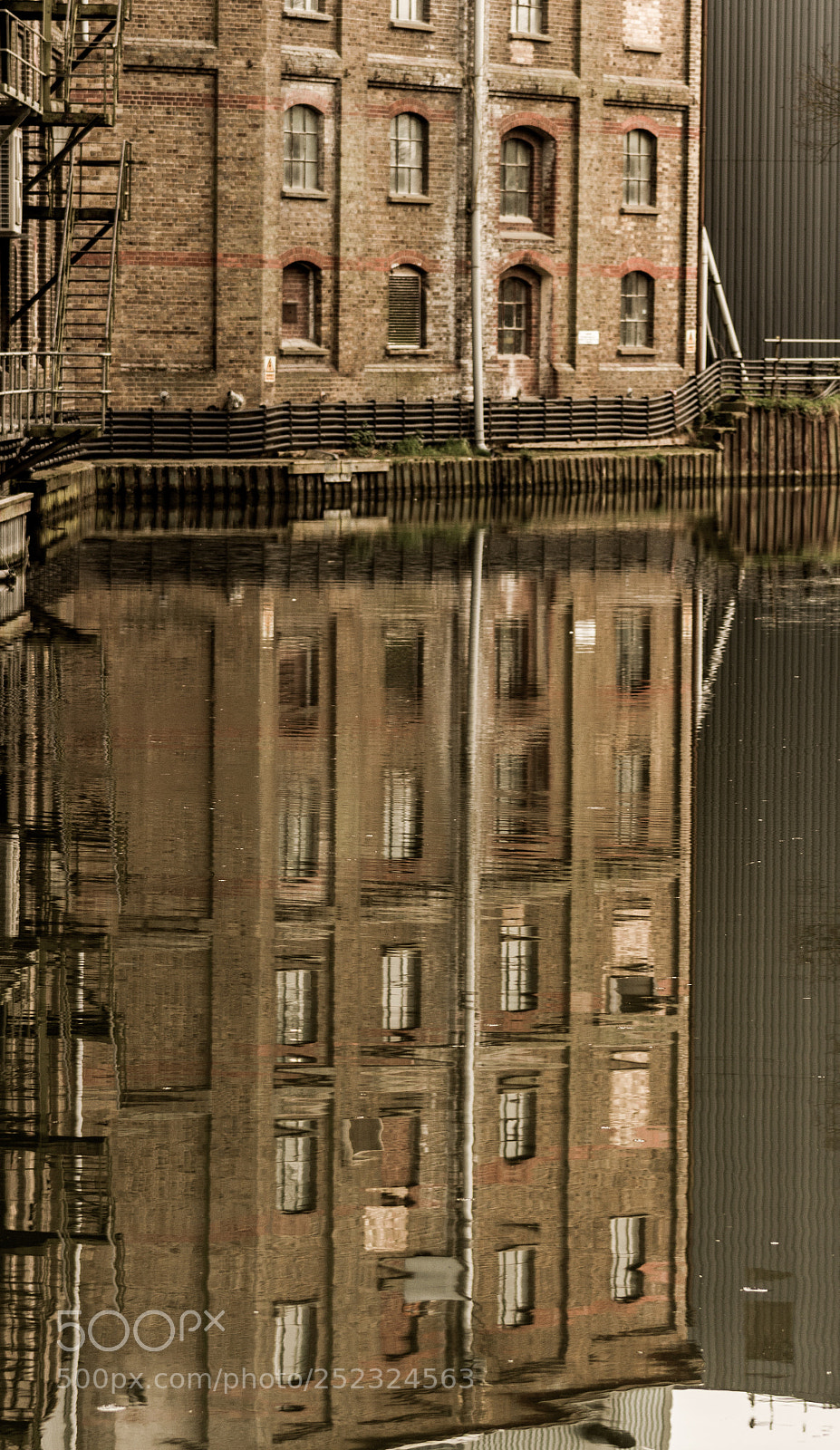 Canon EOS 7D sample photo. Victorian reflections. photography