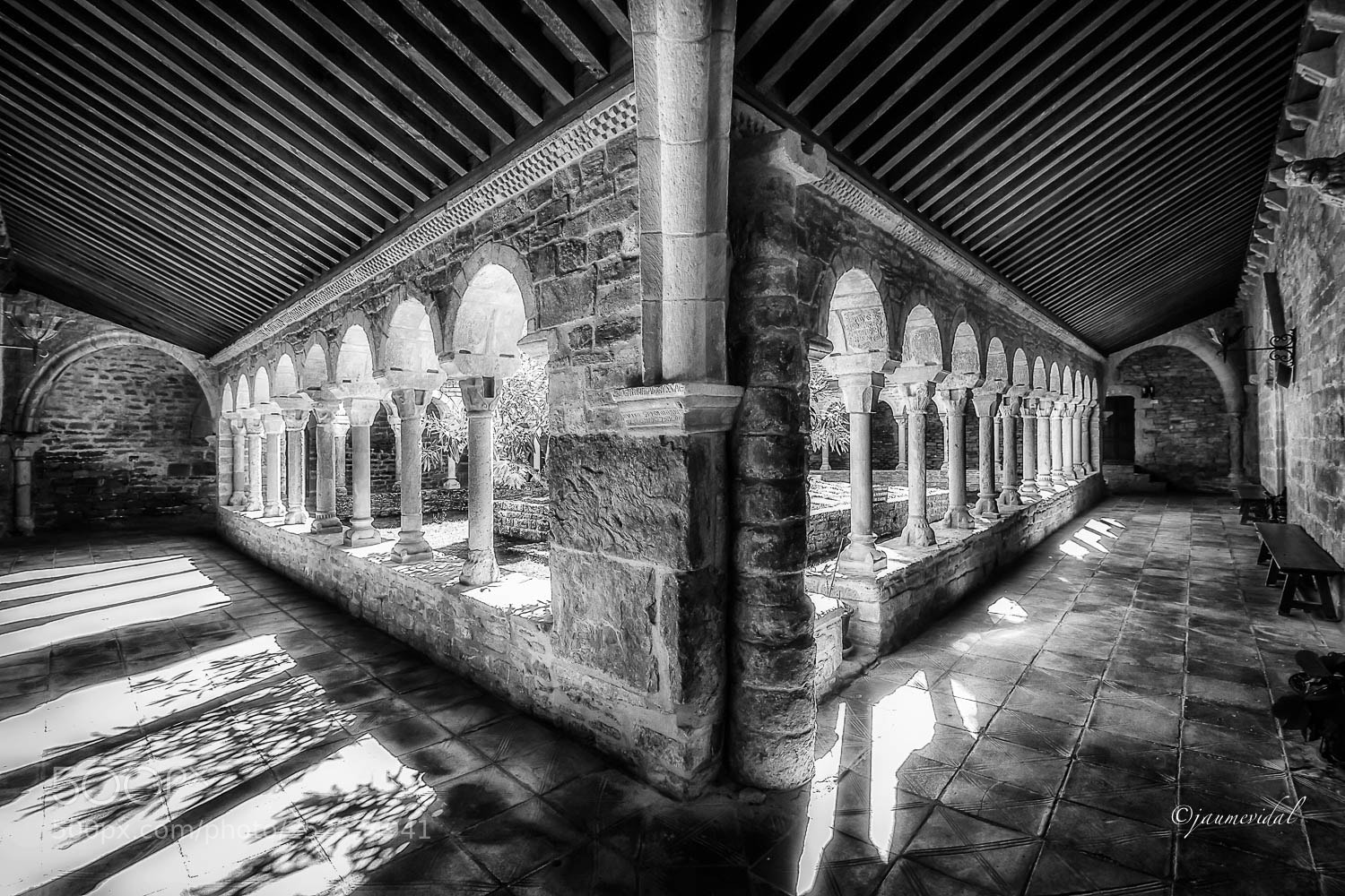Canon EOS 7D sample photo. Claustro de san vicente photography