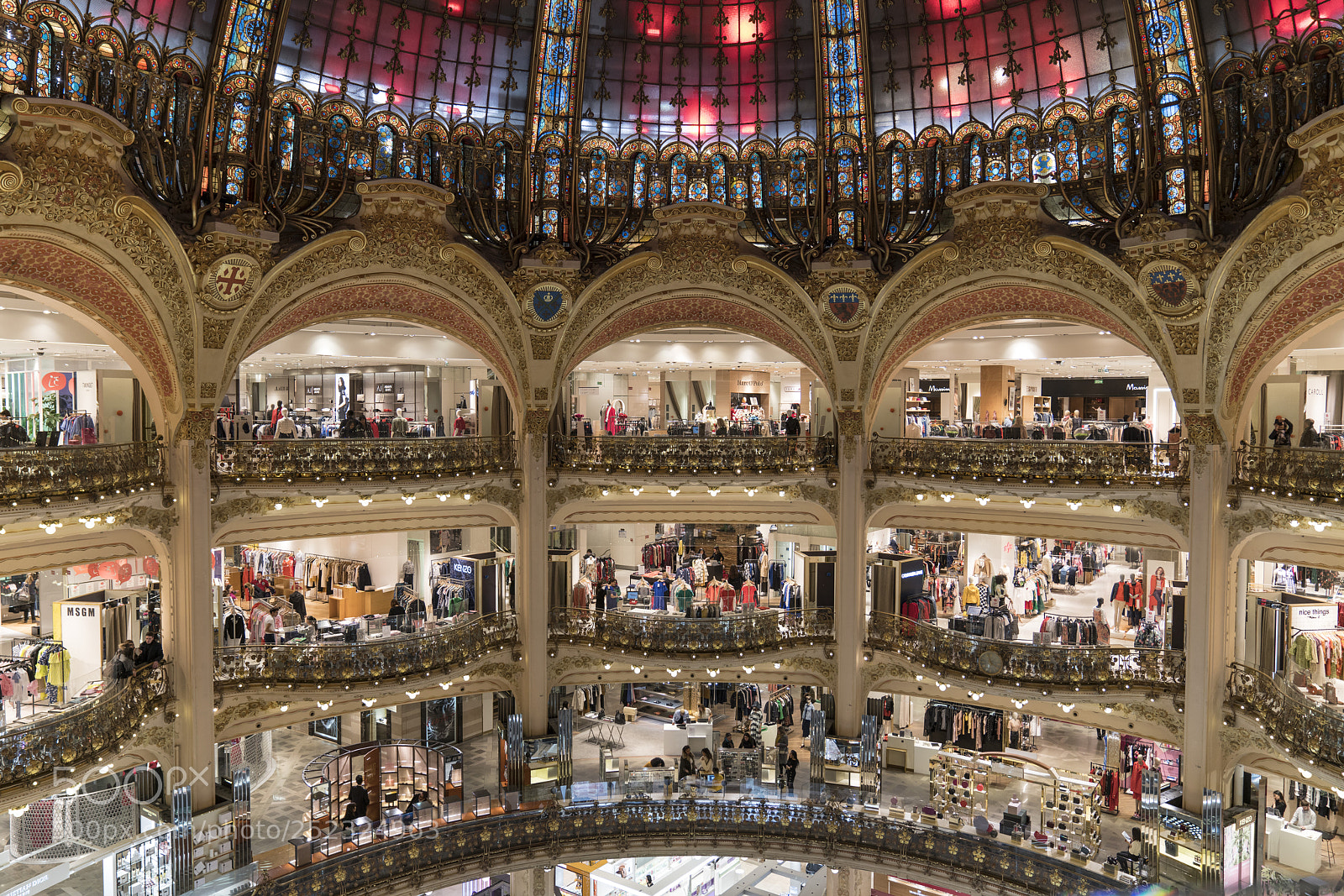 Sony a7R III sample photo. Shopping paradies galerie lafayette photography