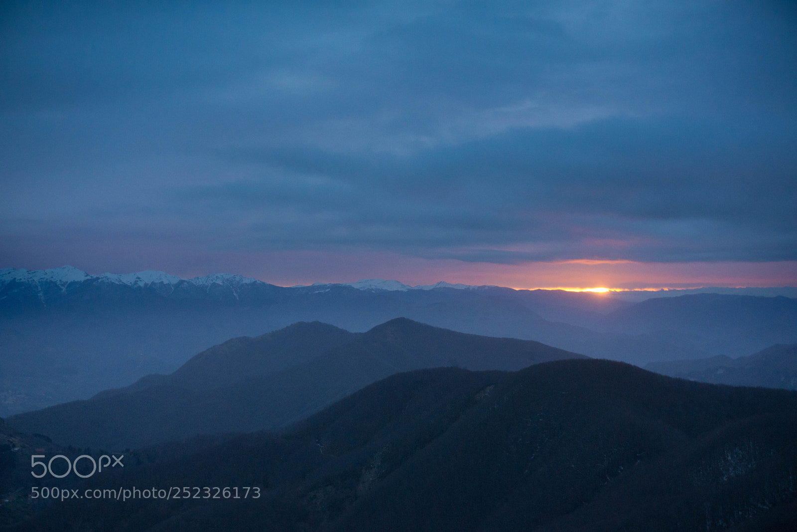 Sony a6000 sample photo. Cloudyfoggycold sunrise photography