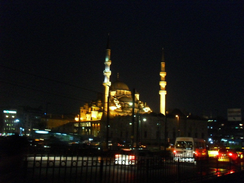 Samsung ES15 / VLUU ES15 /  SL30 sample photo. Istanbul photography